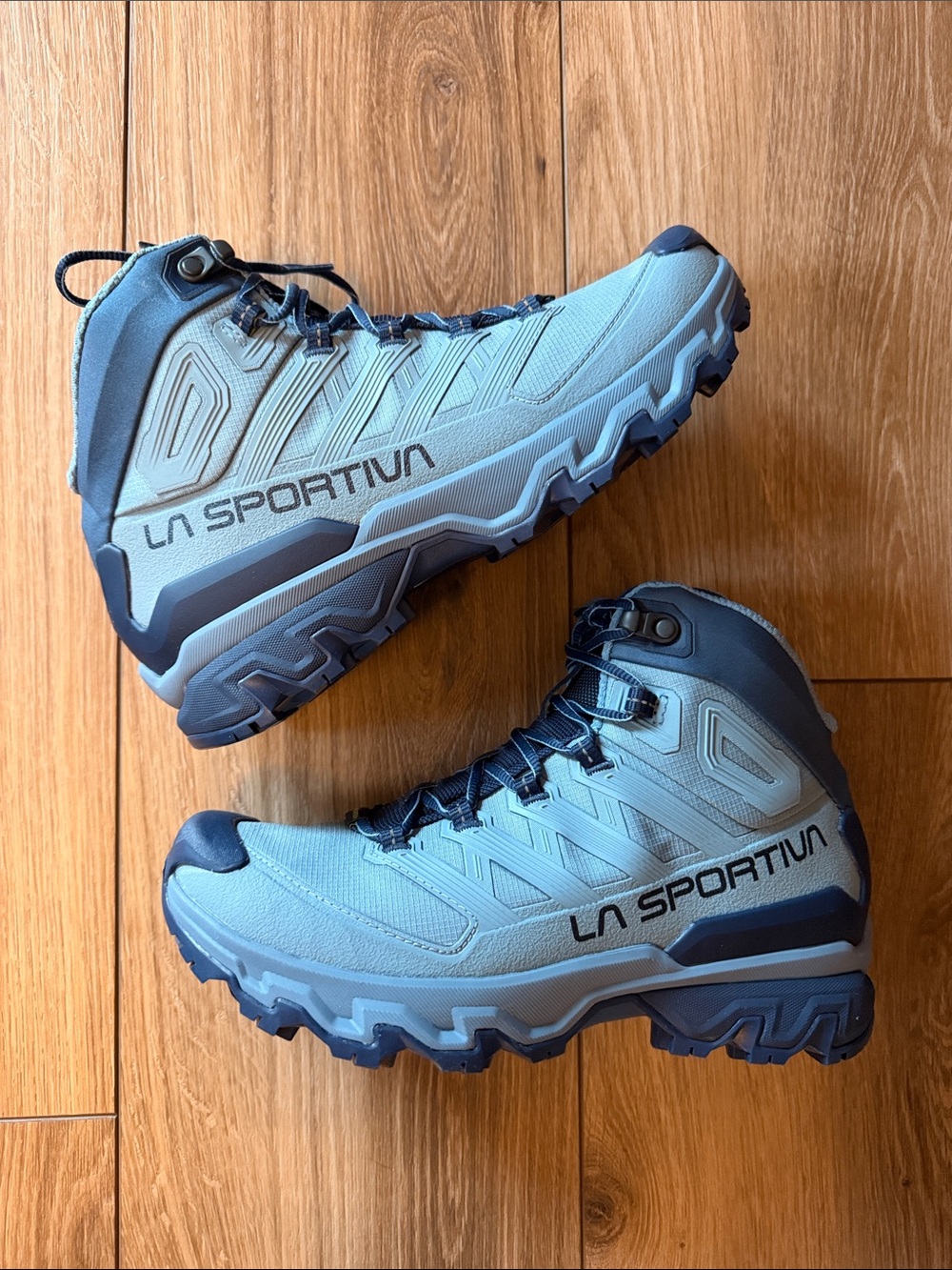 La Sportiva Ultra Raptor 3 Mid GTX Women’s blue limestone/night sky  9 Boots